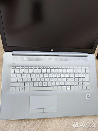 Ноутбук HP 17