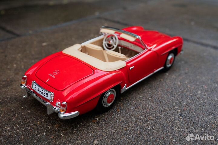 Mercedes-Benz 190SL 1:18 Maisto