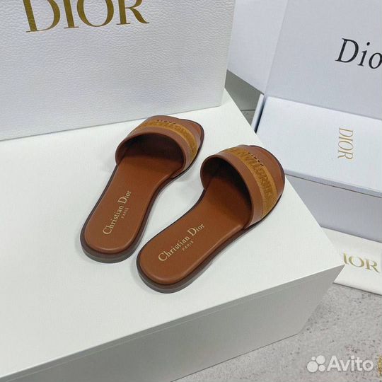 Сабо Dior