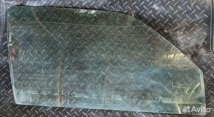 Стекло переднее правое Volkswagen Golf 3 купе