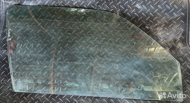 Стекло переднее правое Volkswagen Golf 3 купе