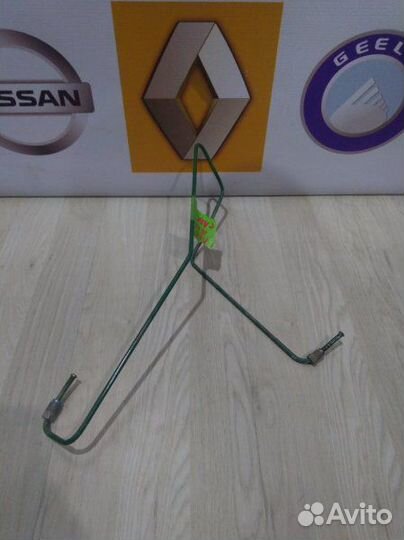 Трубка Шланг тормозной Renault logan Прав