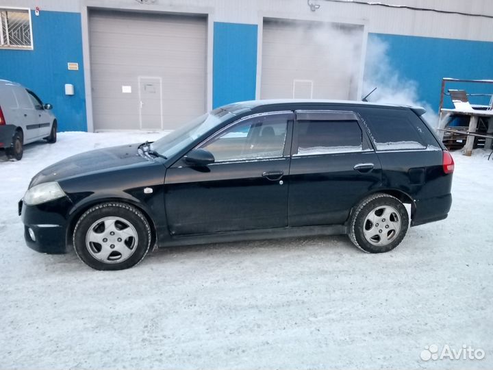 Nissan Wingroad 1.5 AT, 2005, битый, 256 000 км