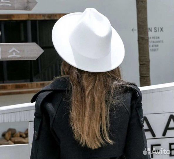 Шляпа фетровая - белая/черная/красная