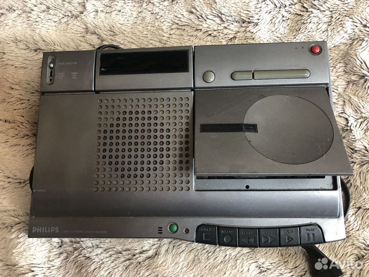 Музыкальный центр philips