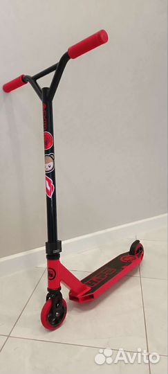Трюковой самокат hipe