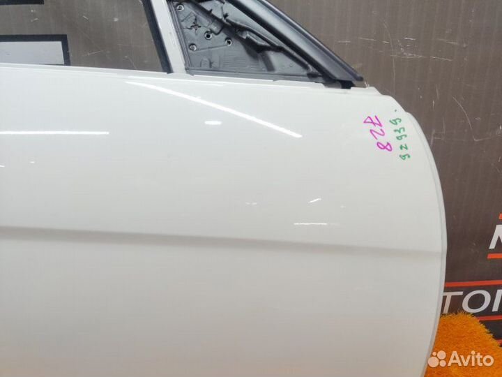 Дверь передняя правая Mercedes-Benz C-Class W204