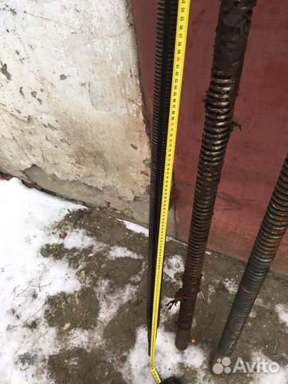 Шпиндель,винт