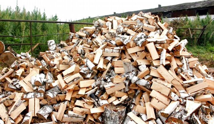 Дрова рядом