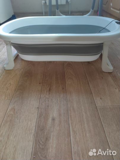 Ванночка для купания новорожденного складная