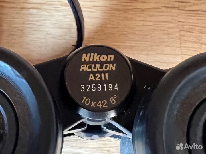 Бинокль Nikon Aculon A211 10х42 10x 42мм