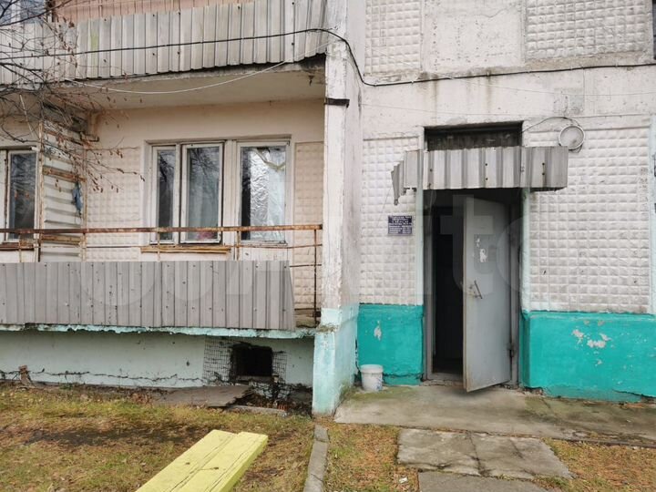 4-к. квартира, 68 м², 1/4 эт.