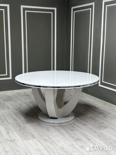 Столы и стулья для кухни. В наличии