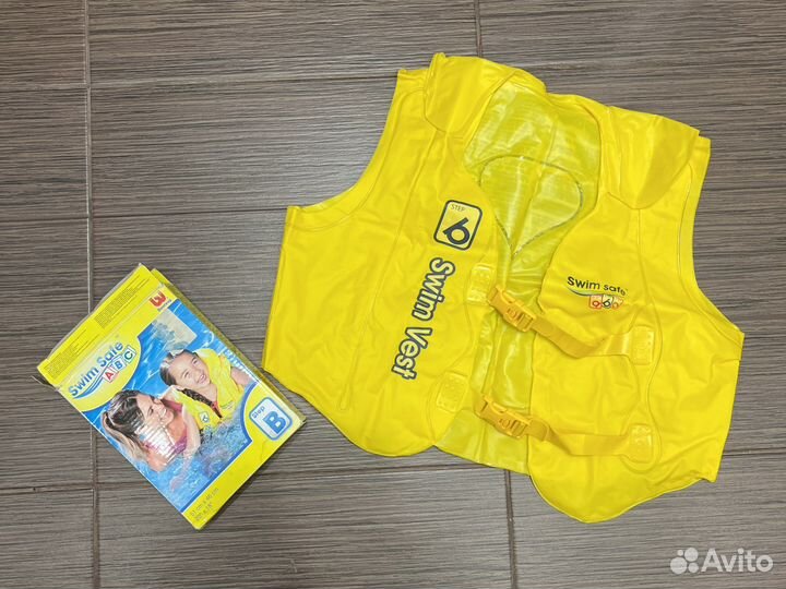 Детский надувной жилет как новый