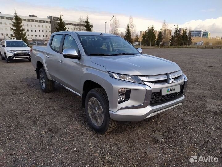 Mitsubishi L200 2.4 AT, 2021