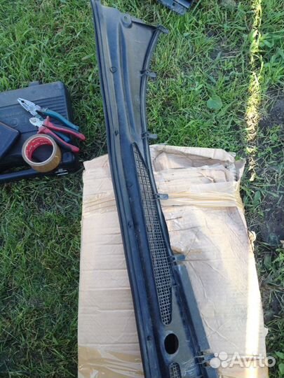 Решетка под дворники