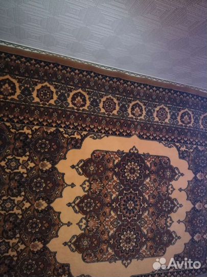 Ковер шерстяной