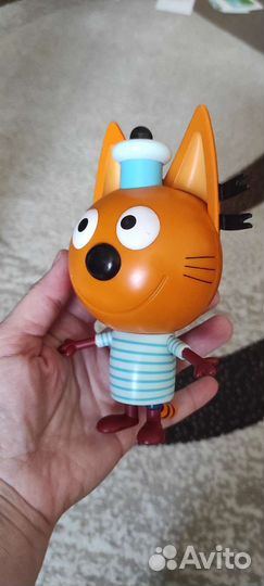 Три кота Коржик