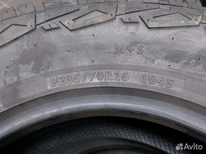 Roadcruza RA1100 A/T 235/70 R16 104S