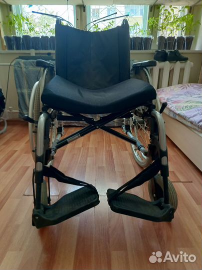 Коляска инвалидная