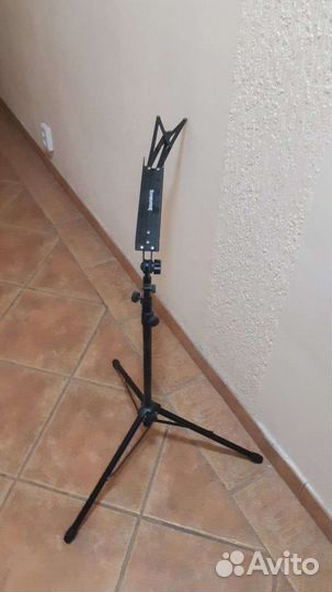 Сливаю студию. ) провода, микрофоны, свет, стойки