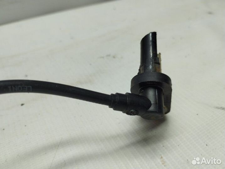 Датчик abs задний правый Nissan Note E11 CR14DE