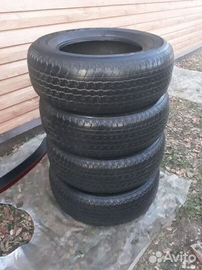 Bridgestone Dueler H/T 265/65 R17