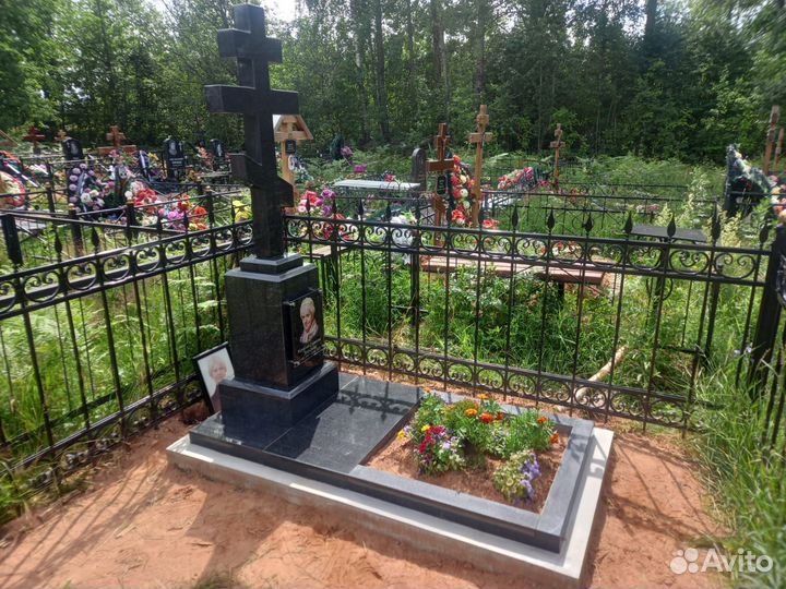 Гранитные памятники