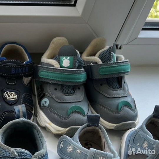 Кроссовки детские