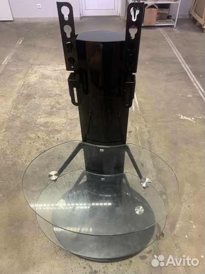 Стеклянная тумба под тв