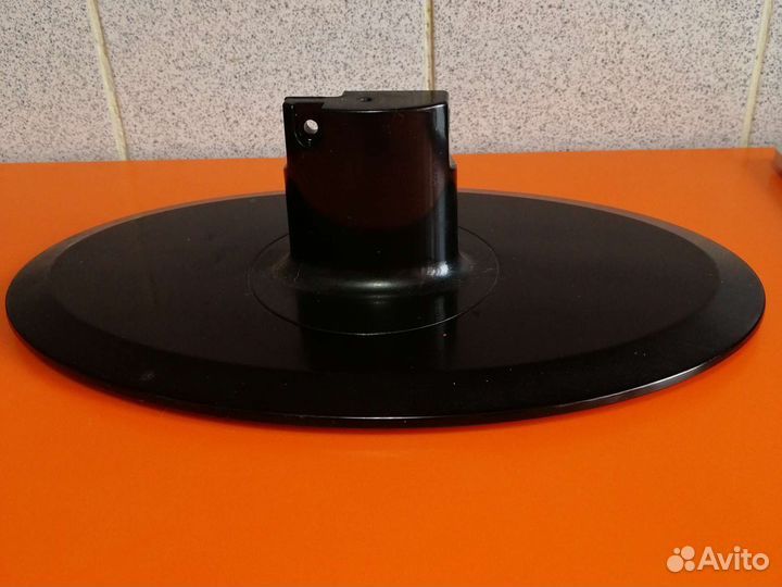 Подставка для маленького телевизора