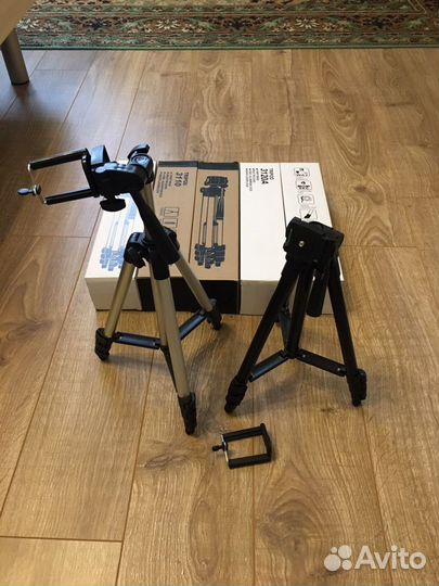 Штатив универсальный с держателем для смартфона