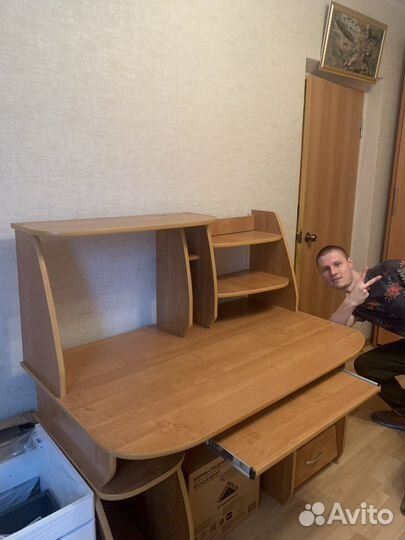 Компьютерный стол