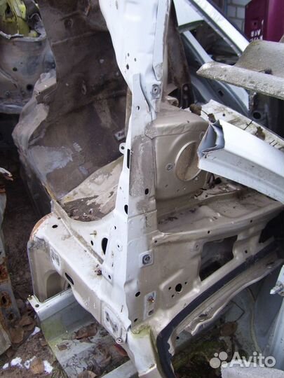 Хендай акцент четверть кузова передняя левая