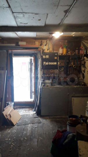 Гараж, > 30 м²