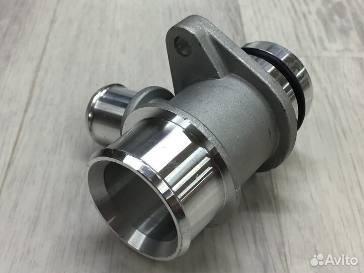 Фланец (тройник) системы охлаждения BMW N20