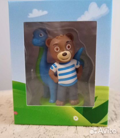 Мишка Барни с динозаврами