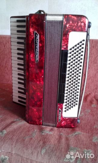 Аккордеон Weltmeister полный 4/4
