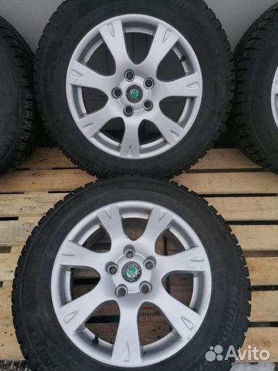 Skoda Yeti 215/60R16 зима