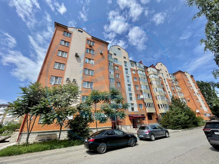 3-к. квартира, 111,1 м², 4/7 эт.