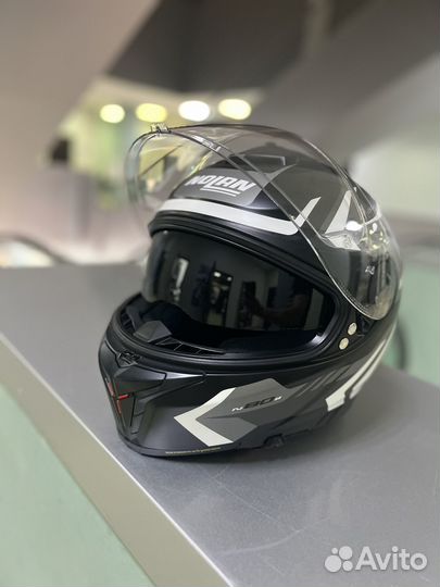 Мотошлем Nolan n80