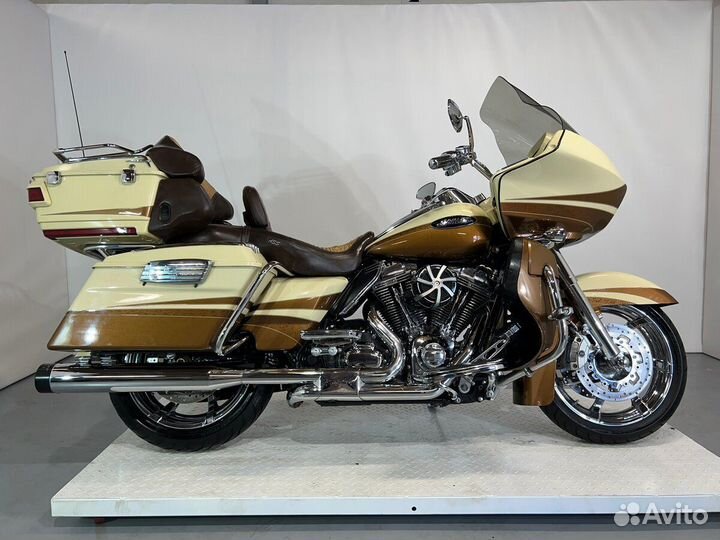 Harley-Davidson CVO Road Glide, 2011
