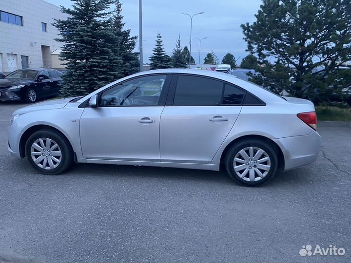 Chevrolet Cruze 1.8 AT, 2011, 174 000 км