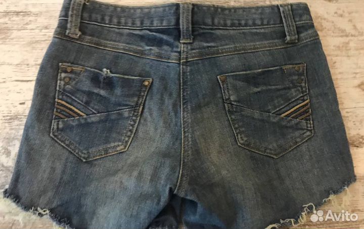 Джинсовые шорты