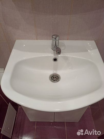 Тумба для ванной с зеркалом