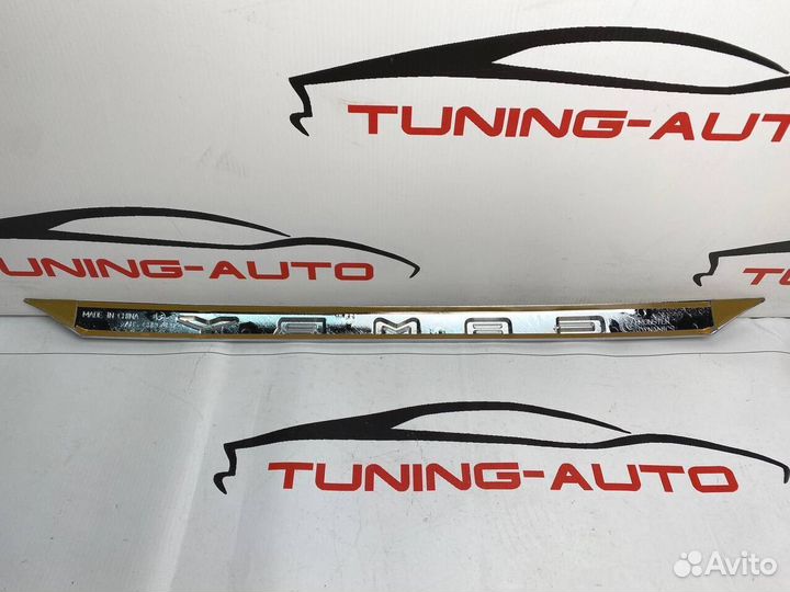 Накладка на багажник Toyota Camry 70