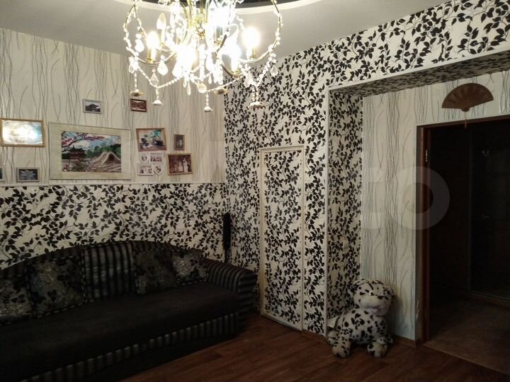 3-к. квартира, 82 м², 1/3 эт.