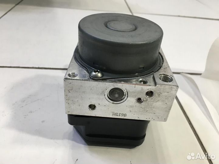 Блок ABS Toyota Camry XV70 70