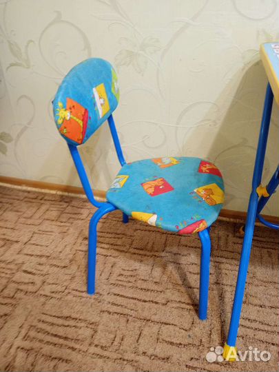 Детский столик и стульчики