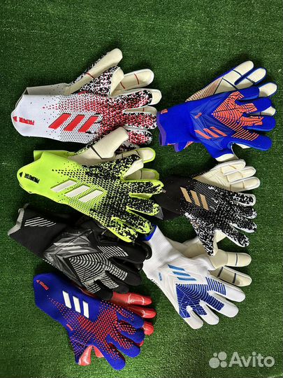 Вратарские перчатки Adidas Predator Pro